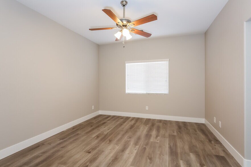 Building Photo - 3802 Caribbean Blue Ave