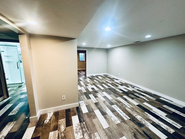 Building Photo - Gorgeous Single Family Home w/ Sundeck and Large Yard!