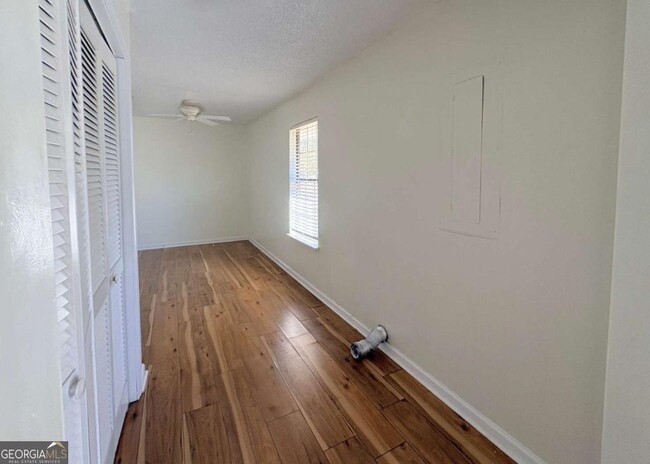 Building Photo - 238 Merriwood Cir