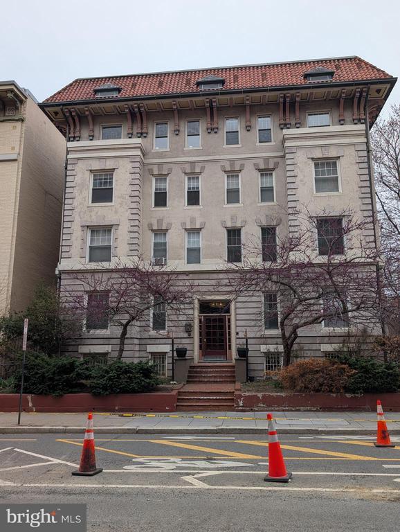 Building Photo - 1332 15th St NW