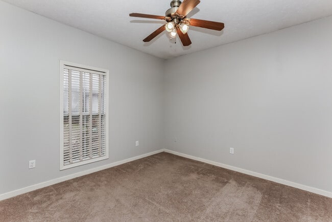 Building Photo - 614 Camdenpark Dr