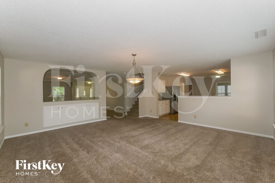 Building Photo - 12684 Majestic Way