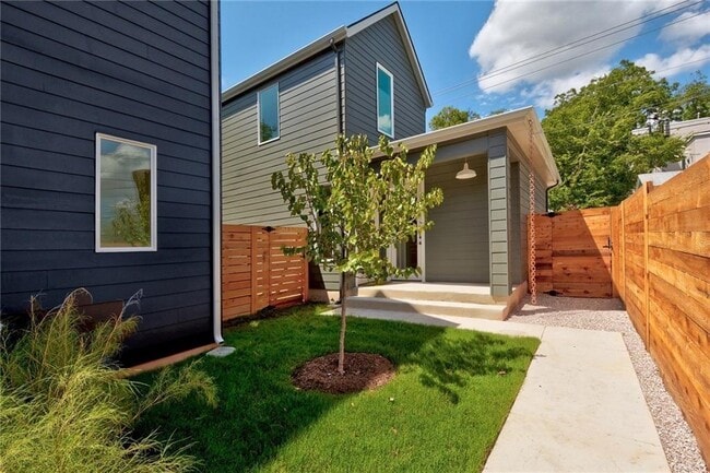 Building Photo - 5514 Avenue H