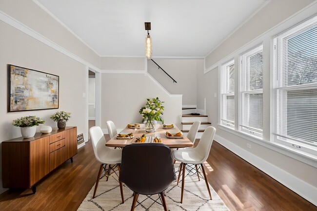 Building Photo - 741 S Jackson St