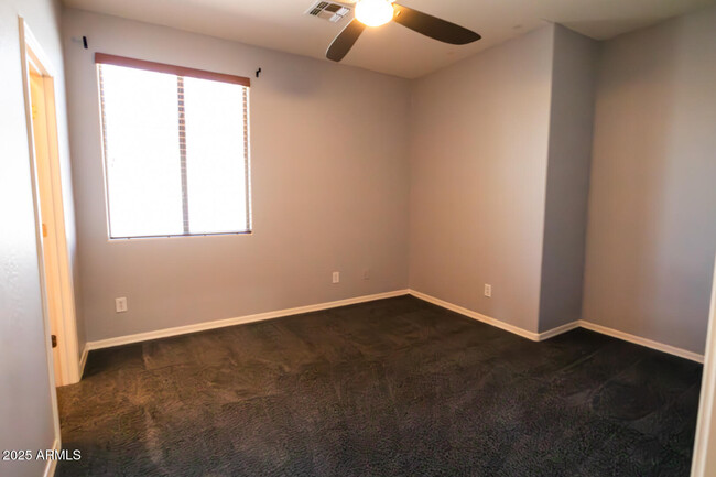 Building Photo - 4522 W Ravina Ln