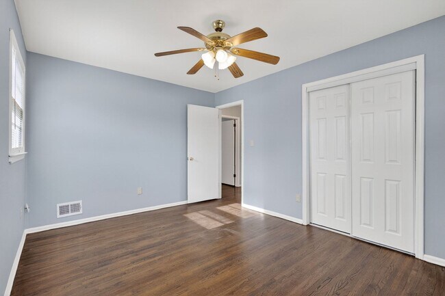 Building Photo - 77 Marsh Ave