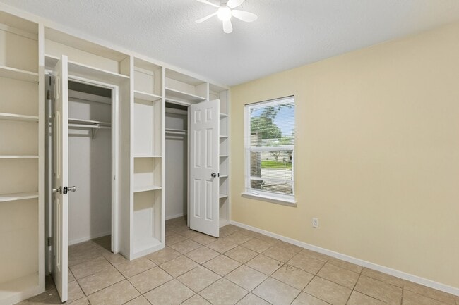 Building Photo - 2747 Sicklepod Dr