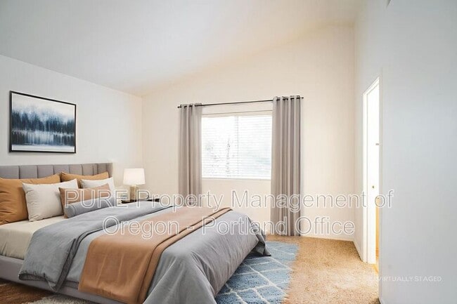Building Photo - 16215 SW Blue Goose Ln