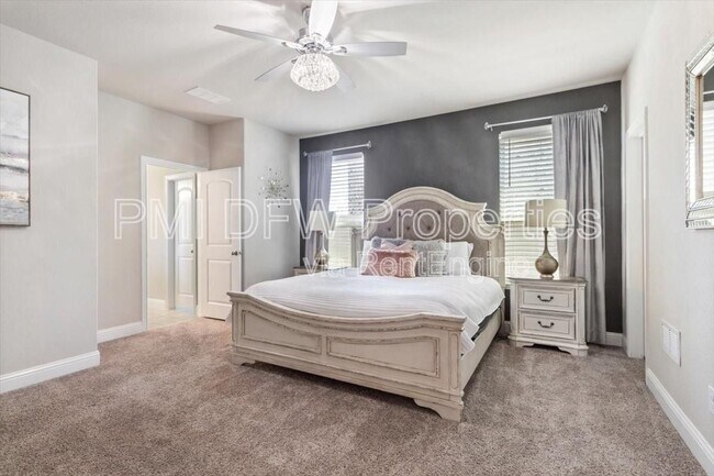 Building Photo - 7313 Willow Thorne Dr