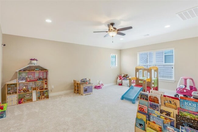 Building Photo - 918 Holly Chapple Dr