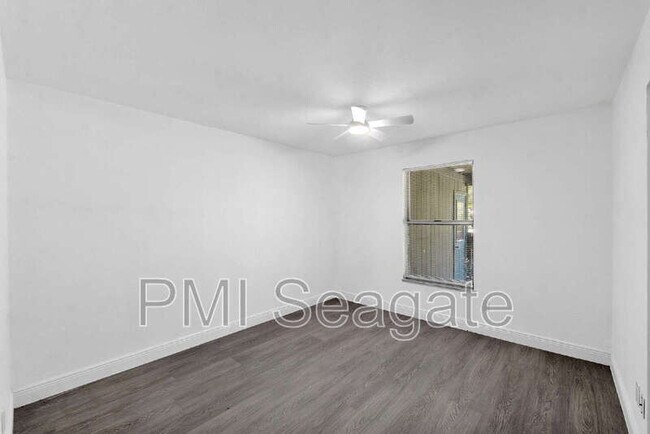 Building Photo - 11448 68th St N
