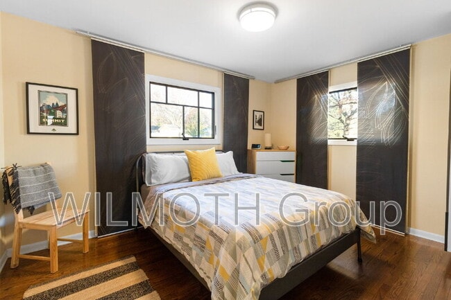 Building Photo - 10327 Orchard Park Dr W