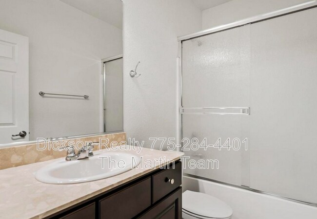 Building Photo - 10772 Ridgebrook Dr