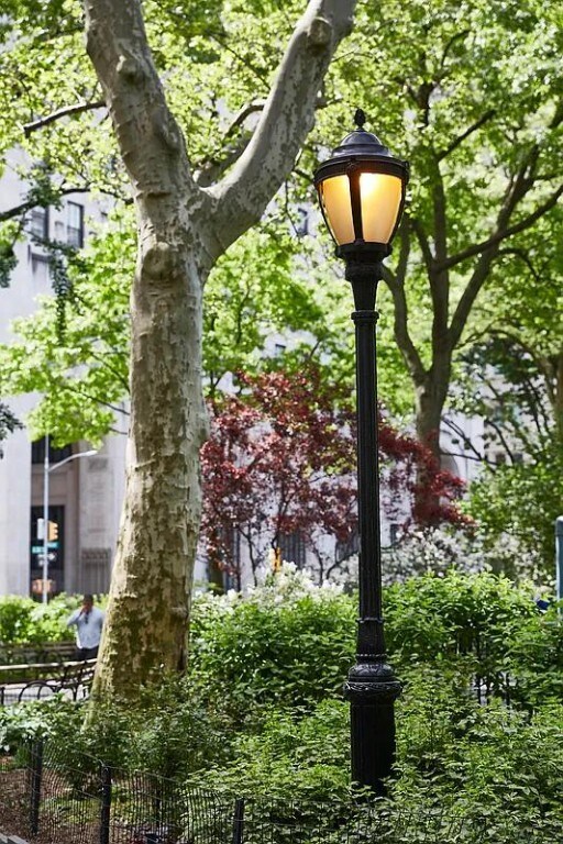 Building Photo - 13 Essex St