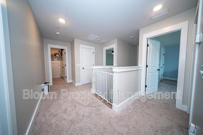 Building Photo - 5008 Cedar Brush Ct
