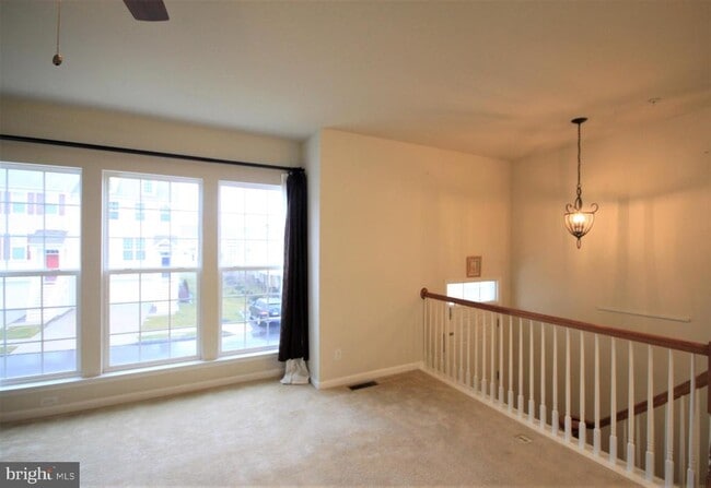 Building Photo - 609 Ellison Dr