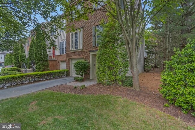Building Photo - 18001 Foxworth Ct