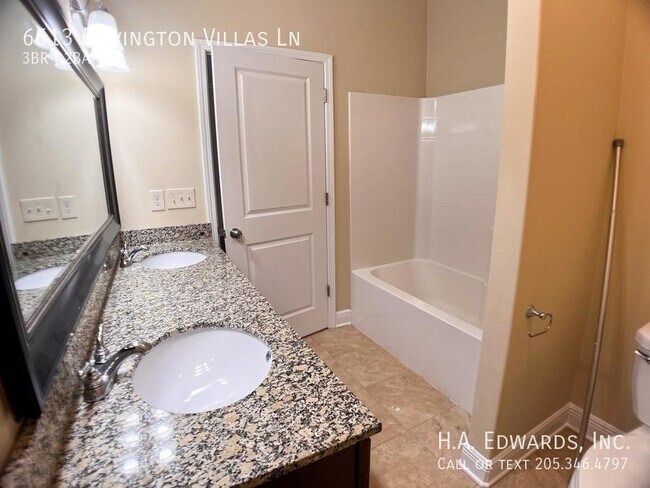 Building Photo - 6613 Covington Villas Ln