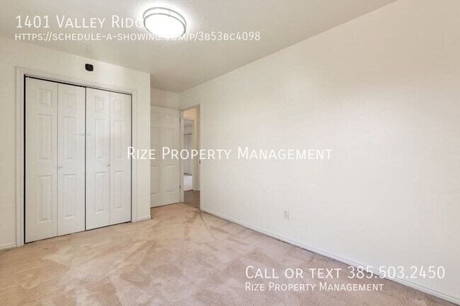 Building Photo - 1401 Valley Ridge Dr