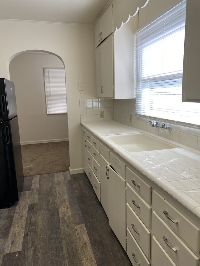 Building Photo - 1761 Market St NE