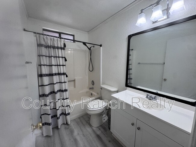 Building Photo - 5718 Sunrise Dr