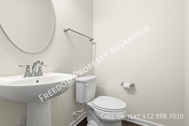 Building Photo - 412 Olive Ln