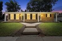 Building Photo - 834 Harding Ave