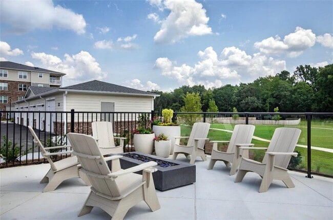 Building Photo - 4270 Phil Niekro Pkwy