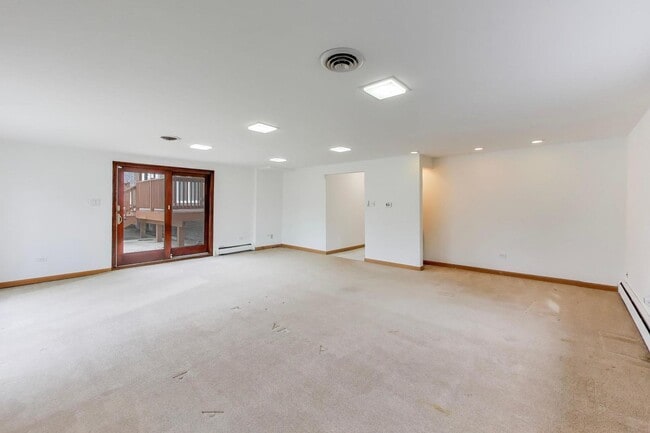 Building Photo - 60 Sheffield Ln