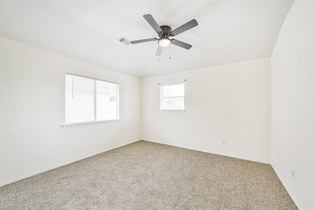 Building Photo - 33318 Cottonwood Bend