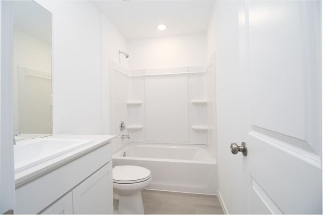 Building Photo - 2092 Cedar Way Dr