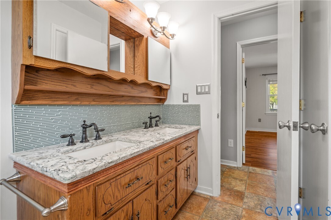 Building Photo - 7156 Birchwood Cir