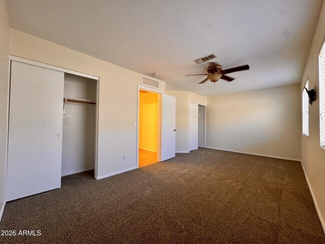 Building Photo - 21303 N 79th Dr