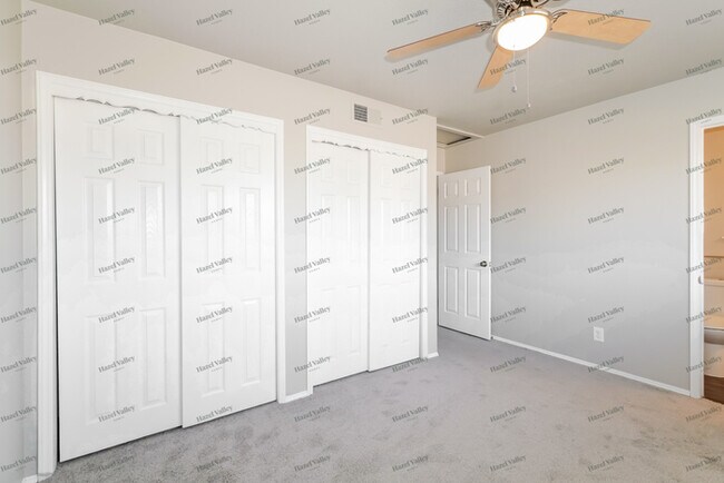 Building Photo - 1424 SW 60th St