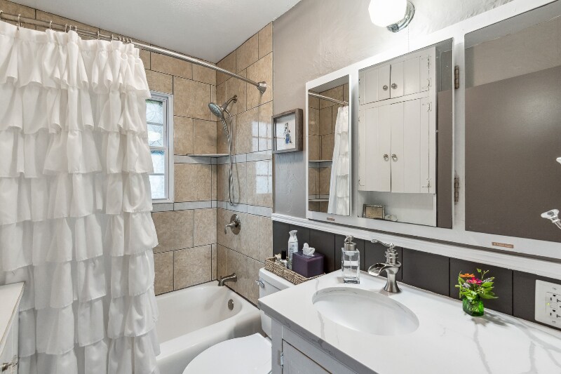 Building Photo - 2808 McCampbell Ave