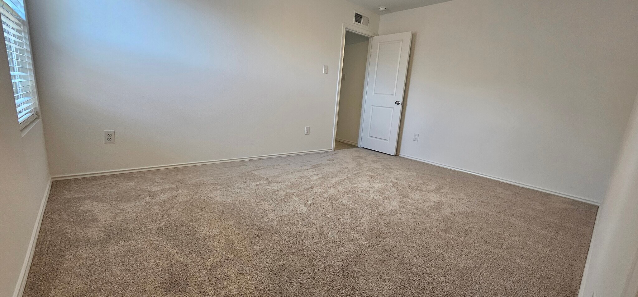 Building Photo - 9205 Grackle Pl