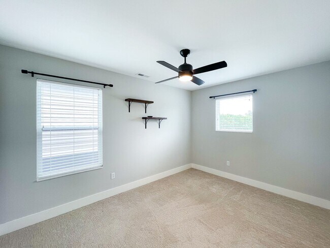 Building Photo - 20 Central Greens Blvd