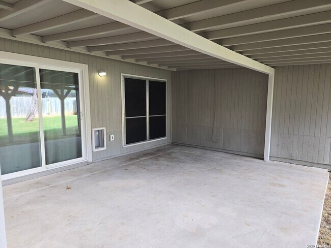 Building Photo - 11815 Broadwood St