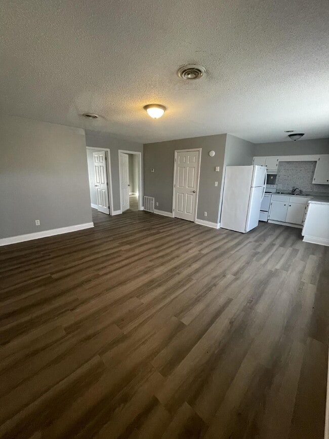 Primary Photo - "Charming 2-Bedroom Retreat on Hutchens Rd...