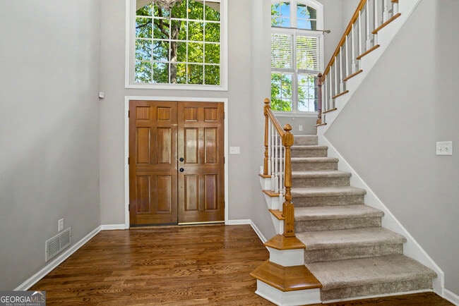 Building Photo - 1018 Pleasance Grove