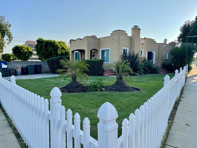 Privately fenced and gated parking - 271 Del Rey Ave