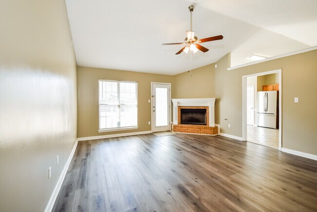 Building Photo - 7343 Bridle Ln