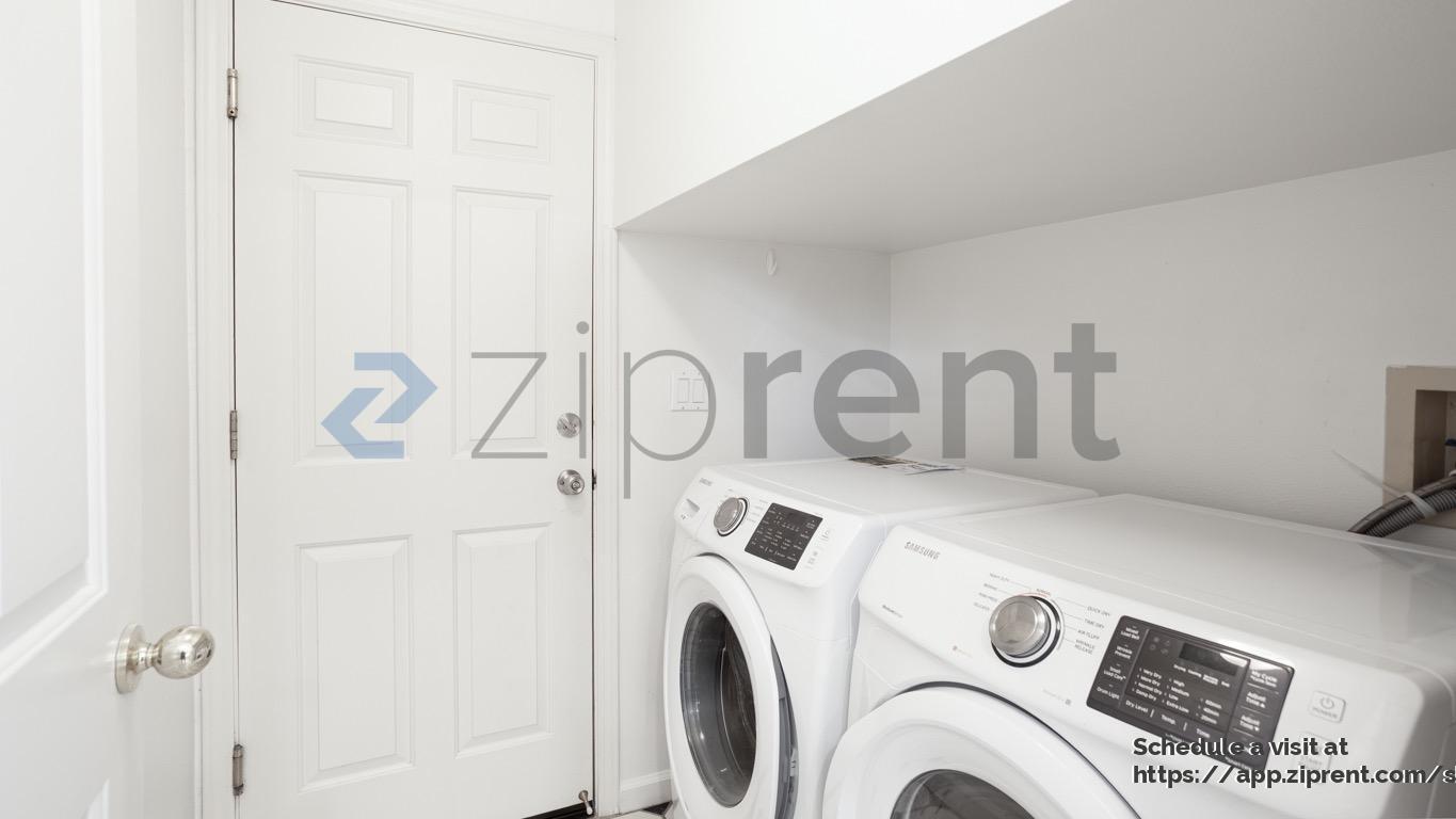 Building Photo - 5 Chester Cir