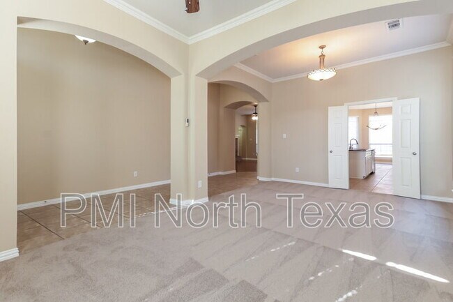 Building Photo - 2677 Pine Trail Dr