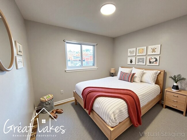 Building Photo - Cozy 3 Bedroom 1 Bathroom now available fo...
