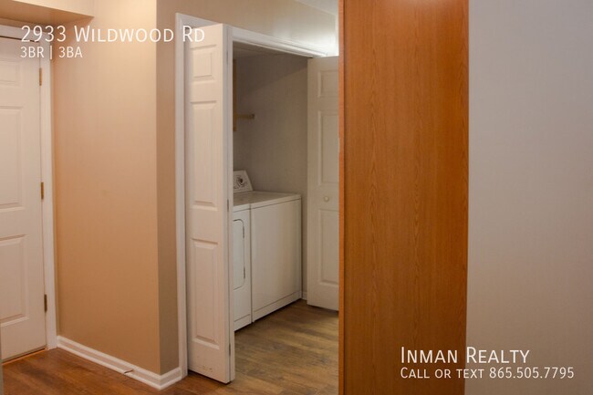 Building Photo - 2933 Wildwood Rd