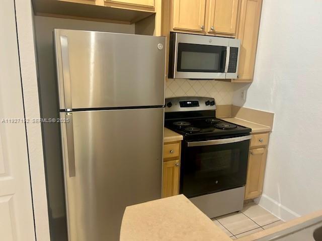 Building Photo - 6001 SW 70th St