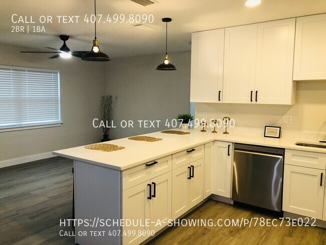 Building Photo - 45 Periwinkle Dr