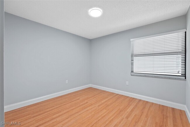 Building Photo - 1508 Mainsail Dr