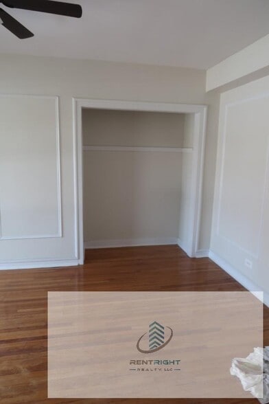 Building Photo - 426 W Briar Pl
